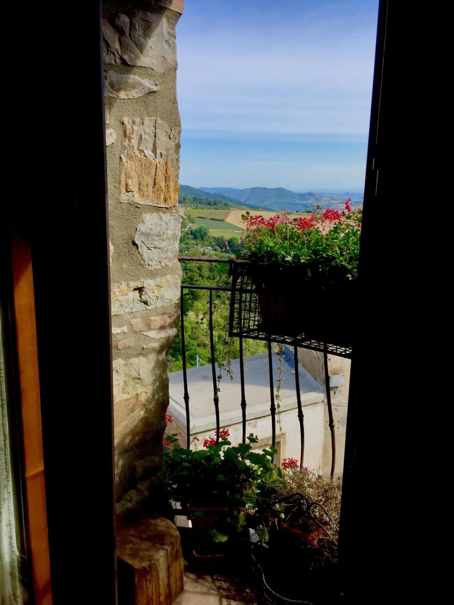 Andante Appartamenti Castelnuovo di Val di Cecina Bagian luar foto