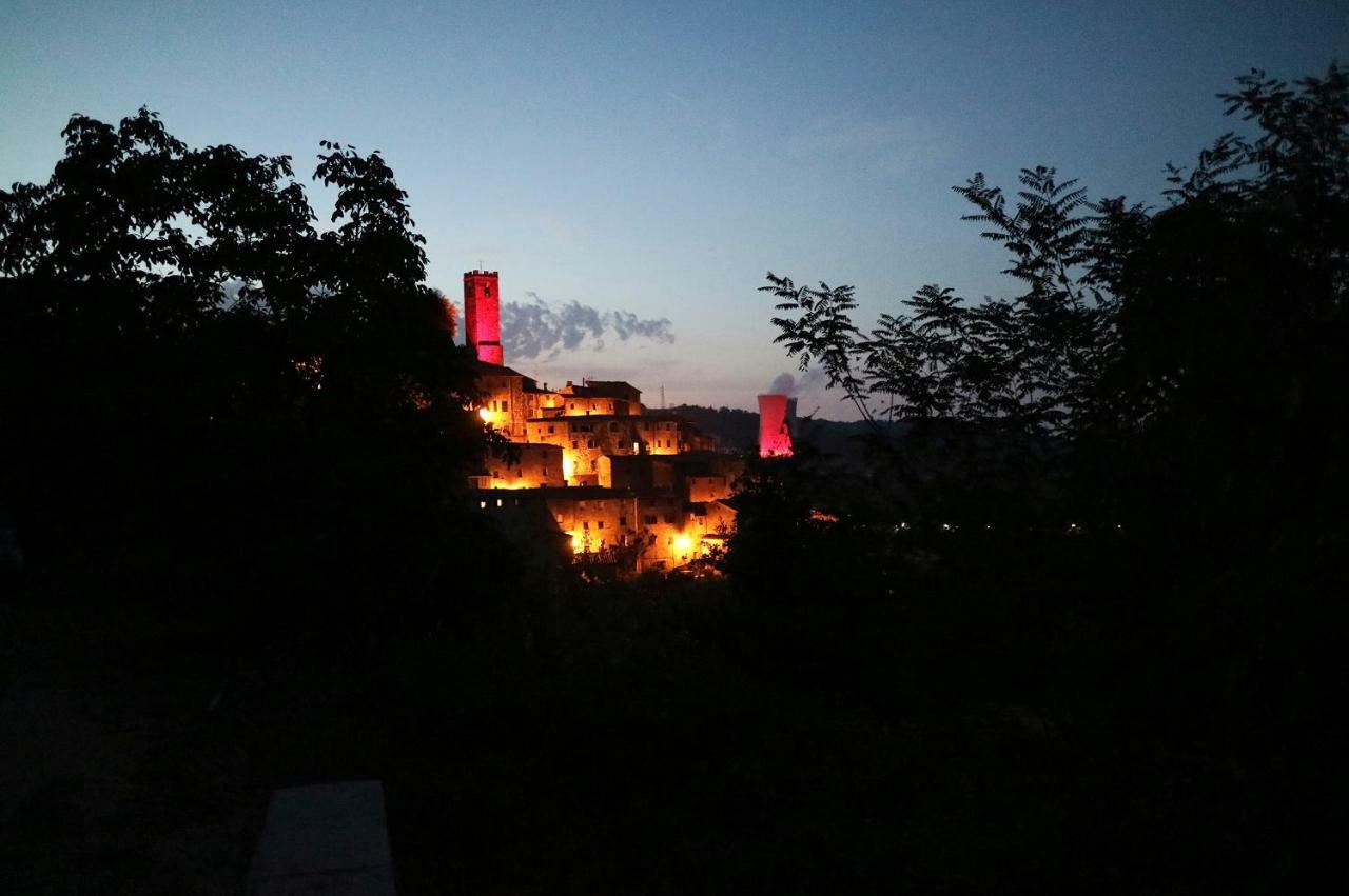 Andante Appartamenti Castelnuovo di Val di Cecina Bagian luar foto